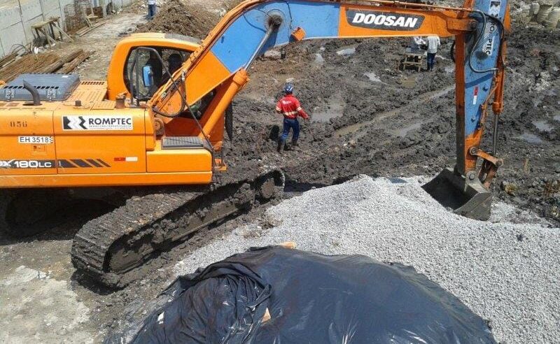 locacao maquinas terraplenagem 01