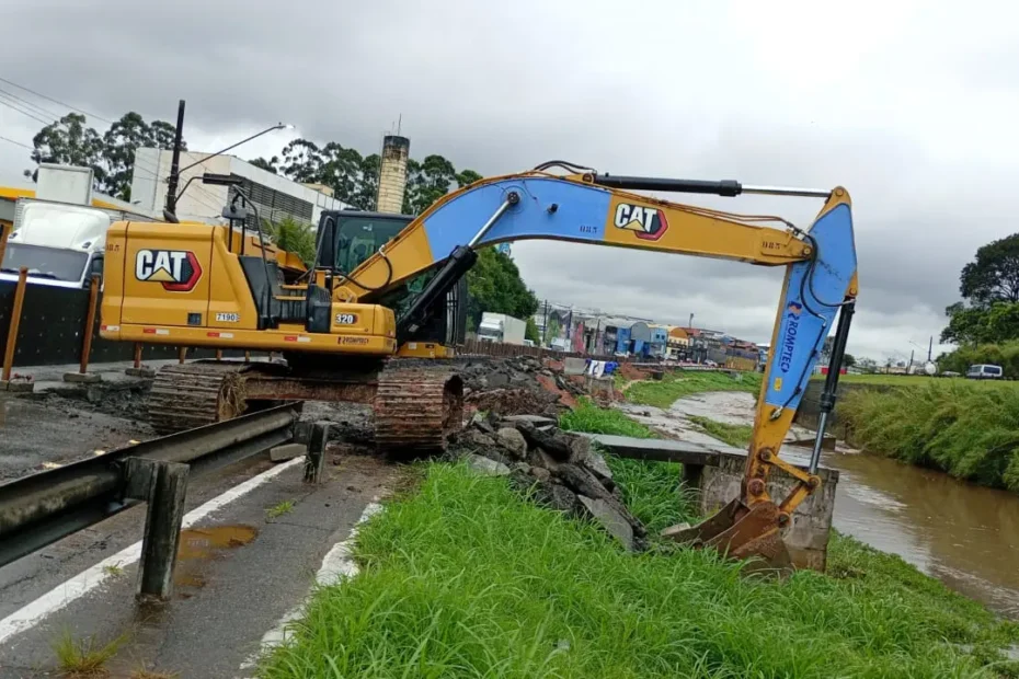 Como planejar uma demolição segura em áreas urbanas 3 demolição segura em áreas urbanas
