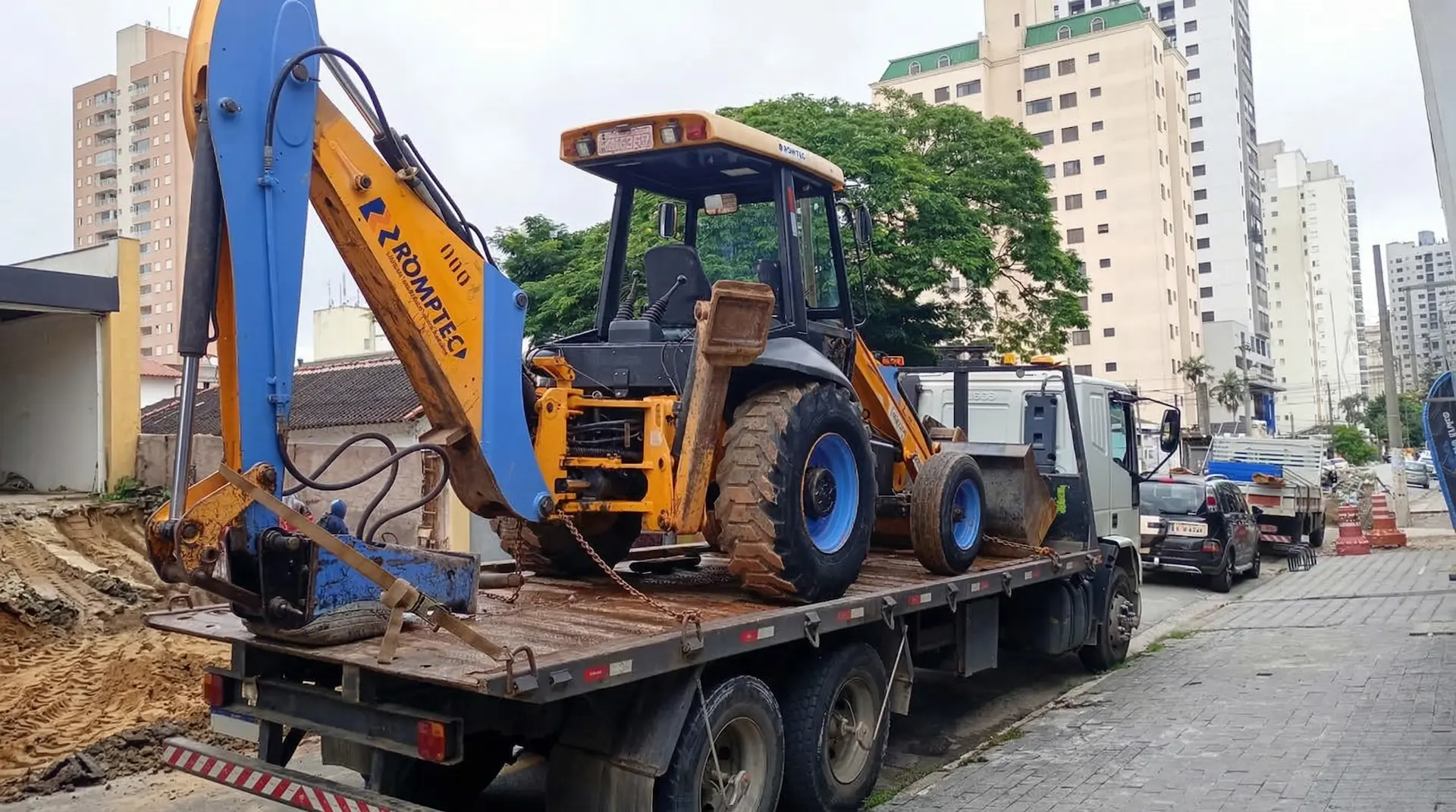 Vale mais a pena alugar ou comprar máquinas para obra?